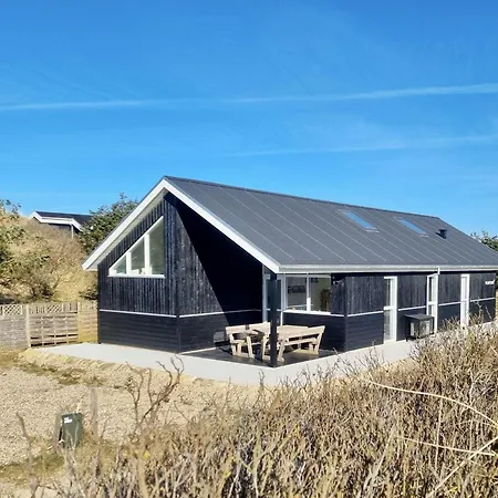 Prázdninový dům Ferienhaus-mit-whirlpool-zwei-terrassen-und-zwei-baedern Blokhus