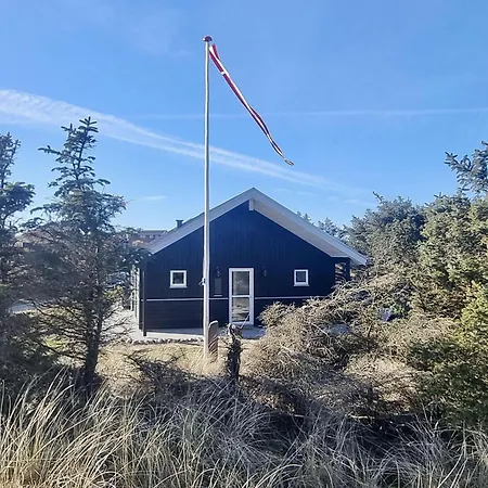 Ferienhaus-mit-whirlpool-zwei-terrassen-und-zwei-baedern بلوكهوس